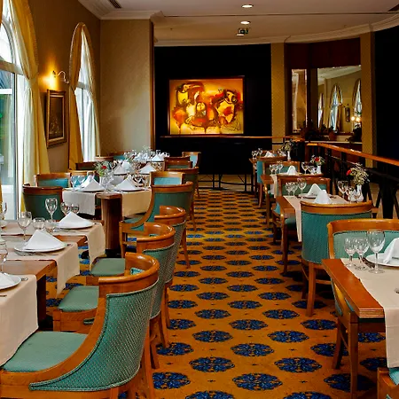 Hotel Ic Airport 4*