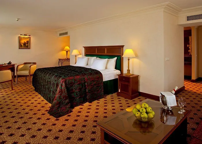 Ic Airport Hotel 4*