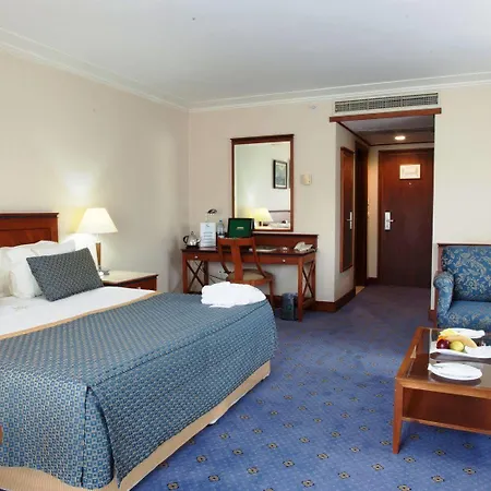 Ic Airport Hotell 4*